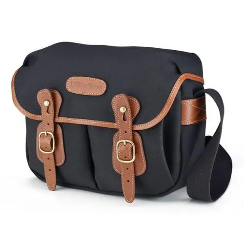 Billingham Hadley Kameratasche klein mit Leder, Schwarz/Braun - Kameratasche aus robustem Canvas mit praktischen Vordertaschen und flexiblem Innenraum. Ideal für Fotografen, die eine stilvolle und funktionale Lösung suchen.