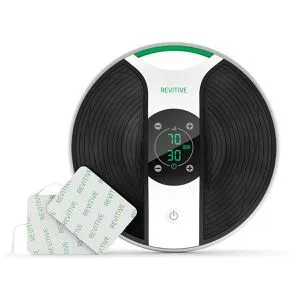 Revitive Medic Plus Knie Durchblutungsstimulator - Massagegerät zur Verbesserung der Beindurchblutung mit tragbaren Body-Pads und kabelloser Anwendung für effektive Schmerzlinderung und Muskelstimulation.