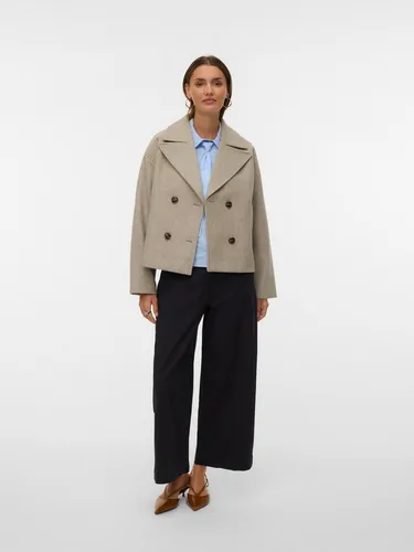Vero Moda Jackenblazer braun XL (42/44) - Eleganter Jackenblazer in Braun, Größe XL. Aus 100 % Polyester gefertigt, bietet dieser Blazer einen stilvollen Look für jeden Anlass.