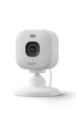 AMAZON (RING) Blink Mini 2K+ - Wetterbeständige Netzwerk-Überwachungskamera - Die Blink Mini 2K+ bietet gestochen scharfe 2K-Videoqualität für Innen- und Außenbereiche. Drahtlos, mit Nachtsicht und Audio – ideal für die Überwachung Ihres Zuhauses.