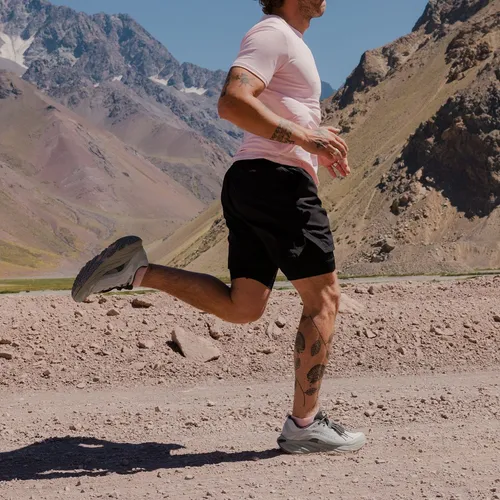 Merrell Promorph Runningschuhe 41 | EU 41 - Grau - Vielseitige Laufschuhe für jedes Gelände in Grau, Größe 41. Mit Vibram-Sohle und veganem Material für optimalen Komfort beim Laufen. Entdecken Sie die neuesten Angebote von Merrell bei Bergfreunde.de!