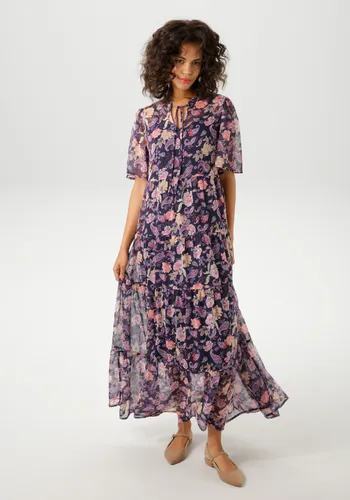 Sommerkleid ANISTON CASUAL - Feminines Design mit Paisley-Druck - Kleider. Bestseller Sommerkleid von Aniston CASUAL mit traumhaftem Blumen- und Paisley-Druck. Aus zartem Chiffon, lässig geschnitten und perfekt für warme Tage.