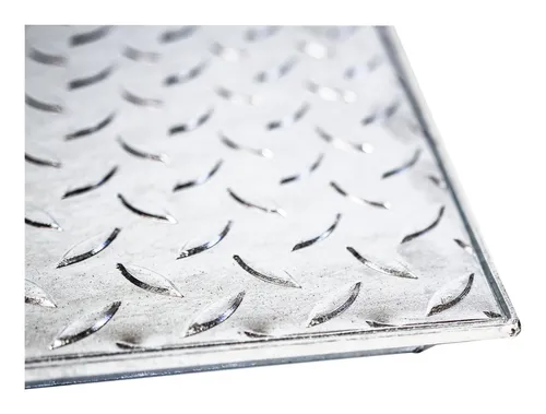Homberg Schachtabdeckung verzinkt 80 x 80 cm begehbar - Robuste Abdeckung für Schachtöffnungen, verzinkt und belastbar, ideal für den Einsatz in Fußgängerbereichen.
