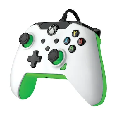 PDP verkabelt Controller Neon weiß für Xbox Series X|S - Offiziell lizenziertes Gamepad - Controller für Xbox Series X & S mit kostenloser PDP Control Hub App für individuelle Anpassungen und 3,5-mm-Audiobuchse für Teamkommunikation. Inklusive 1 Monat Xbox Game Pass Ultimate!