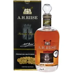 A.H. Riise Family Reserve 1838 | Premium Rum für Puristen - Rum der Extraklasse: Ehemals nur für die Familie Riise, ideal für puren Genuss mit Aromen von Fruchtbonbons, Leder und Kardamom. Ein einzigartiger Blend aus 1838 für Genießer!