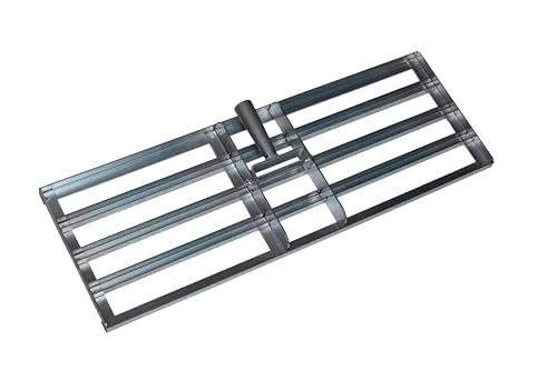 Freund Rasenrakel weißverzinkt 70 x 25 cm - Hochwertiger Rasenrakel aus weißverzinktem Stahl, ideal zum Nivellieren und Planieren von Rasenflächen, ohne Stiel für individuelle Anpassung.