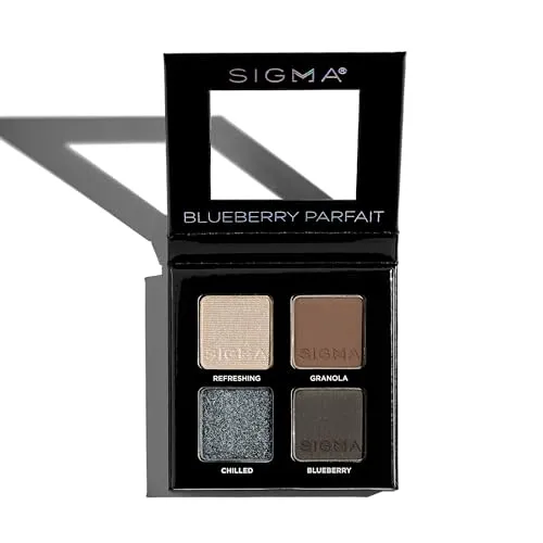 Eyeshadow Quad – Blueberry Parfait von SIGMA für Frauen – 0,14 oz Lidschatten - Vielseitiger Lidschatten für jeden Anlass. Die langanhaltende Formel sorgt für ein makelloses Augen-Make-up, das den ganzen Tag über hält.