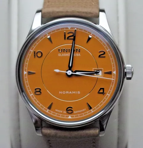 UNION GLASHÜTTE Noramis Date Gelb D016.407.16.367.00 - Armbanduhr für Herren mit sportlich-elegantem Design, 12-Stunden-Zifferblatt und wasserdicht bis 10 m, ideal für jeden Anlass.