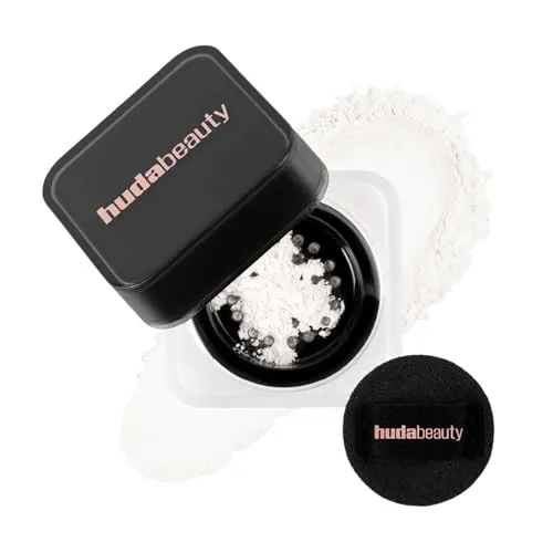 Huda Beauty Baby Bake Mini Easy Bake Loose Powder, Sugar Cookie, Matt Finish, mit Vitamin E, Airbrush-Effekt, 16 Stunden Halt