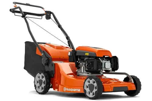 Husqvarna LC 353V Benzin Rasenmäher mit Antrieb und E-Start - Der Husqvarna LC 353V Rasenmäher bietet einen kraftvollen Antrieb und einfachen E-Start. Ideal für eine mühelose Rasenpflege in jedem Garten.
