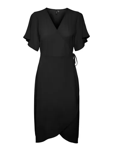 Vero Moda Midikleid Saki - Wickel-Design in Schwarz - Kleider mit nachhaltigen Materialien, gefertigt aus 55% recyceltem Polyester, bietet ein schickes Wickel-Design und eine moderne Viertelarm-Optik.