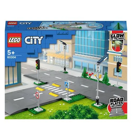 LEGO City Straßenkreuzung mit Ampeln 60304 - Bauset mit leuchtenden Steinen für realistische Spielwelten, ideal für kreative Kinder ab 5 Jahren