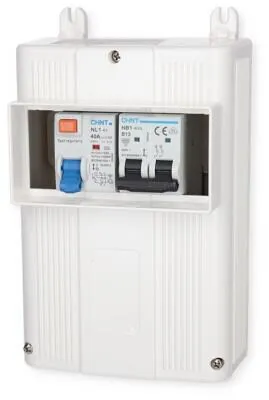 Dometic Sicherungskasten inkl. FI-Schutzschalter 230 V 40 A - Sicherungskasten mit integriertem FI-Schutzschalter für maximale Sicherheit, ideal für Camping und mobile Anwendungen.