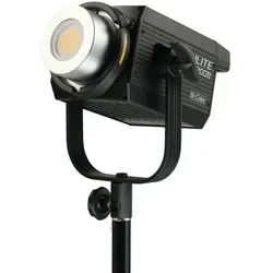 Nanlite FS-200B LED Spot Light - Studiolampe für professionelle Beleuchtung - Hochwertige LED Spot Light für Studios, 220 W Leistung, energieeffizient und ideal für kreative Lichtgestaltungen. Kompakt und leicht, perfekt für den professionellen Einsatz.