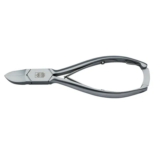 ERBE Nagelzange, rostfrei, 14,5 cm - Ideal für starke Nägel - Nagelpflegeinstrumente: Die rostfreie Nagelzange von ERBE eignet sich perfekt für starke Nägel und ermöglicht ein präzises Kürzen dank durchgestecktem Kopfschneider und Doppelfeder für optimalen Kraftaufwand.