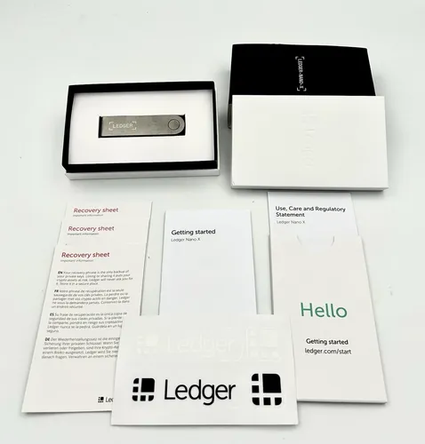 Ledger Nano X Kryptowährungs-Wallet und NFT - USB-Stick für sichere Kryptowährungsverwaltung, mit Passwortschutz und kabelloser Verbindung, kompatibel mit iPhone, PC und Android