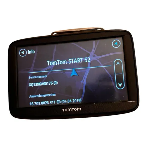 TomTom Start 52 Europe Traffic Navigationsgerät - In Dash GPS-Navigation für Autos mit lebenslangen Kartenupdates und Fahrspurassistent für eine sichere Navigation in 45 europäischen Ländern.