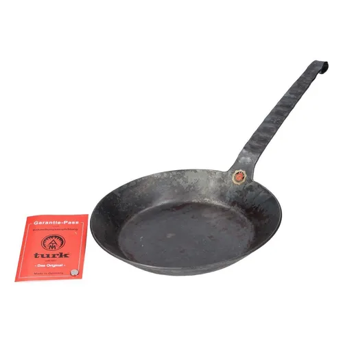 TURK Bratpfanne 24 cm - Hochwertige Eisenpfanne - Pfannen, geschmiedet aus hochwertigem Eisen, kratzfest und leicht zu reinigen, perfekt für Gas-, Induktions- und Elektroherde.