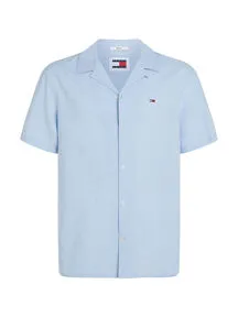 Tommy Jeans Kurzarmhemd TJM LINEN BLEND CAMP SHIRT EXT, Moderate Blue - Hemden aus 58% Baumwolle und 42% Leinen, ideal für lässige Sommerlooks. Bequem und stylisch mit normalem Kragen und Kurzarmdesign.