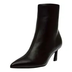 Stiefelette STEVE MADDEN Leder - Elegante Damenstiefelette aus Leder mit praktischem Reißverschluss für schnelles An- und Ausziehen. Ideal für stilvolle Abende und besondere Anlässe.