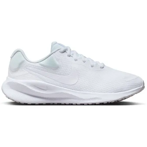 NIKE Damen Laufschuhe W REVOLUTION 7 - Neutralschuhe mit weicher Dämpfung für ein perfektes Laufgefühl. Der Revolution 7 vereint Stil und Komfort, ideal für dein gewünschtes Tempo.