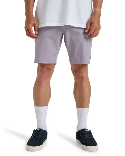 BILLABONG Crossfire Mid 2-in-1-Shorts - Herren Wanderhosen in Light Purple, aus recycelten Materialien, schnell trocknend und ideal für Outdoor-Aktivitäten.