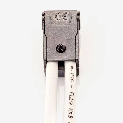 Fuba OVZ 102 Koaxialkabel Verbinder - Videokabel & -stecker, ideal für die Unterputzmontage ohne Stecker, universell einsetzbar und tragbar für flexibles Verlegen.