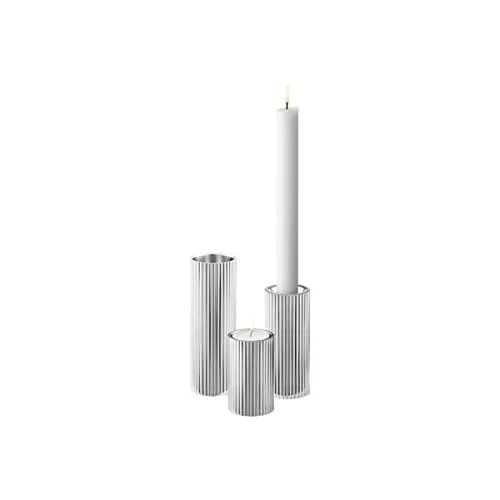 Georg Jensen BERNADOTTE Kerzen- & Teelichthalter Set - 3-teilig, Silber - Elegantes 3er Set aus Edelstahl-Kerzenhaltern im skandinavischen Design. Vielseitig einsetzbar für Spitzkerzen oder als Teelichthalter. Perfekt für ein stilvolles Ambiente in Ihrem Zuhause.