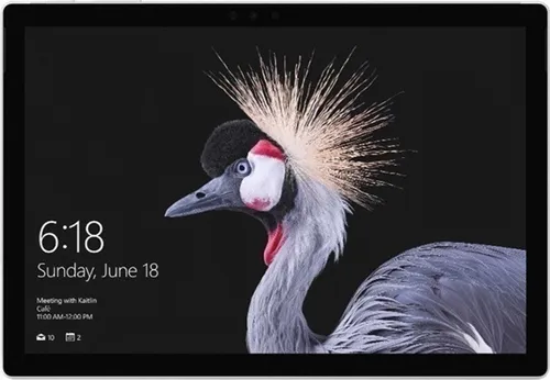 Microsoft Surface Pro 5 (2017) 128GB - Vielseitiger 2-in-1 Laptop - Tablet PC mit 12,3" Display, Intel Core i5 und 4GB RAM. Ideal für kreative Arbeiten und mobiles Arbeiten dank langer Akkulaufzeit und leichter Bauweise.