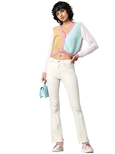 ONLBLUSH MID Flared DNM DOT019 NOOS - Flared Fit Jeans aus stretchigem Baumwoll-Denim, bieten optimalen Komfort und eine modische Passform. Ideal für einen lässigen Look.