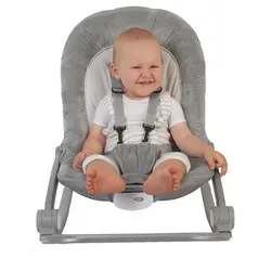 Bo Jungle B-Rocker grau – Babywippe mit Musik, Vibration und Spielbogen - Die vielseitige Bo Jungle B-Rocker ist ideal für Babys und Kleinkinder bis 18 kg. Mit verstellbarer Rückenlehne, Musik- und Vibrationsfunktion sowie abnehmbarem Spielbogen bietet sie höchsten Komfort und Unterhaltung.