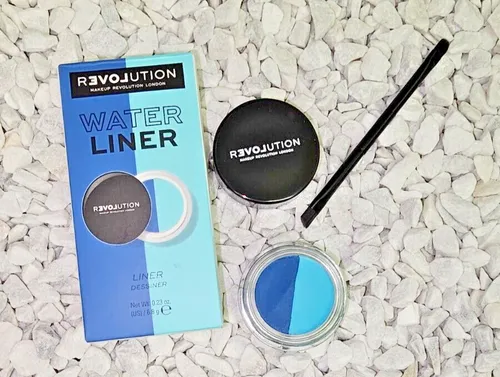  Water Activated Liner Eyeliner Farbton Cryptic 6,8 g