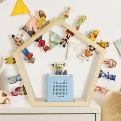Baby Vivo Regal für Toniebox - Fünfeck Design - Kinderzimmermöbel mit magnetischer Aufbewahrung für über 68 Tonies, ideal für kleine Abenteurer und kreative Fantasiewelten.