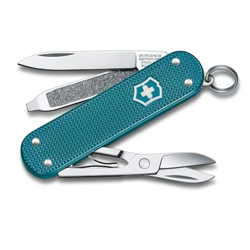 Victorinox Schweizer Taschenmesser, Klein, Classic SD Alox, Multitool, Swiss Army Knife, 5 Funktionen, Klinge, Nagelfeile, Türkis