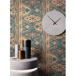 NEWROOM Tapete Petrol Vliestapete - Vintage Teppichmuster für stilvolle Räume - Tapeten in Petrol mit orientalischem Vintage-Design, ideal für Wohnzimmer, Schlafzimmer und mehr. Hochwertig, lichtbeständig und inkl. Tapezier-Ratgeber für perfekte Ergebnisse.