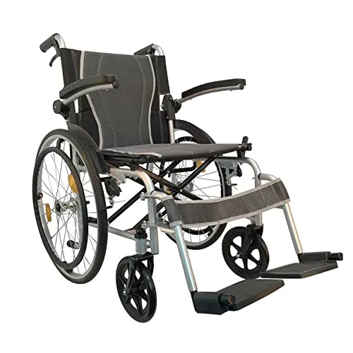 Antar AT52311 Rollstuhl Aluminium ultraleicht - Transportrollstuhl mit leichtem Aluminiumrahmen, aufklappbaren Armlehnen und Sicherheitsgurt, ideal für einfache Mobilität und Komfort.