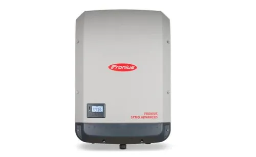 Fronius Symo Advanced 15.0-3 M LIGHT Solar Wechselrichter - Wechselrichter & Inverter mit innovativer Fronius Arc Guard Technologie für zuverlässigen Lichtbogenschutz und maximales Schattenmanagement durch Dynamic Peak Manager.