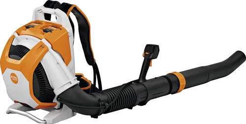 STIHL Akku-Blasgerät BRA 600 - Rückentragbarer Laubbläser für Profis, ideal für GaLa-Bau und Kommunen, bietet hohe Leistung mit 35 N und ist Teil des flexiblen AP-Systems.