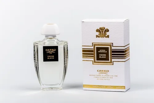 Creed Cedre Blanc Eau de Parfum Unisex 100 ml - Elegantes Eau de Parfum für Männer und Frauen mit 100 ml. Erleben Sie die harmonische Komposition aus frischen Kopfnoten und warmen Basisnoten, ideal für besondere Anlässe.