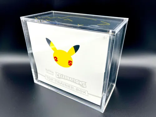 Pokemon Top Trainer Box Celebrations - Deutsch mit Acryl Schutzbox - TCG OVP Displays, exklusive Top Trainer Box zum 25. Pokémon-Jubiläum mit Pikachu und Glurak, ideal für Sammler und Spieler ab 6 Jahren.
