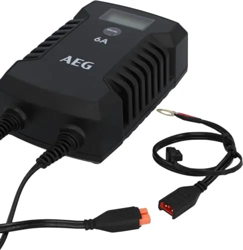 AEG Batterieladegerät LD 6 KFZ Motorrad 12V 6V - Fahrzeugbatterie-Ladegeräte, tragbares, automatisches Ladegerät für 12V und 6V Batterien, ideal für Kraftfahrzeuge und Motorräder.