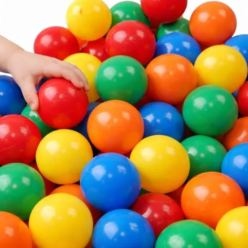 LittleTom 50 Bälle für Bällebad - Bunte, robuste Babybälle für Spiel und Spaß - IDEAL FÜR KINDER: Mit einem Durchmesser von 5,5 cm sind die Bälle perfekt für kleine Hände. Robuste, geruchsneutrale Bälle für drinnen und draußen, ideal für Bällepool, Hüpfburg oder Spielzelt. GEPRÜFTE QUALITÄT: BPA-frei und sicher für unbeschwerten Spielspaß!