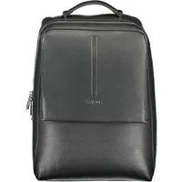Calvin Klein Black Man Rucksack - Schwarz - Eleganter Herren-Rucksack in Schwarz aus 100% recyceltem Polyester. Mit optimalem Tragekomfort, verstellbaren Schultergurten und praktischen Fächern für Laptop und Zubehör. Ideal für Alltag und Business.