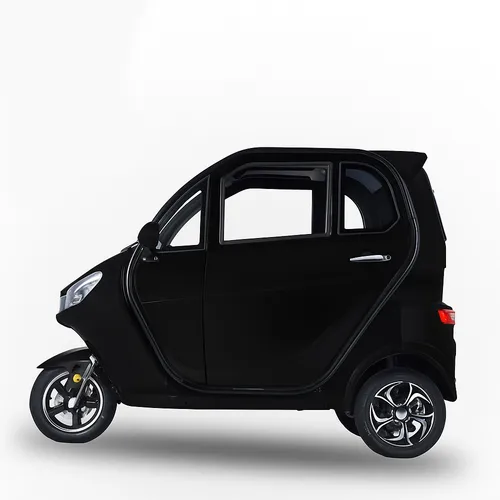 Urban Hopper Cabin Plus 3-Rad Kabinenroller 45 km/h - Der leistungsstarke Elektroroller mit 2,2 kW und bis zu 60 km Reichweite. Ideal für den täglichen Gebrauch, mit LED-Lichtern und komfortabler Ausstattung.