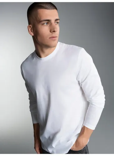 Trigema Herren Langarmshirt aus 100% Baumwolle - Tops, T-Shirts & Hemden für Herren, aus hochwertiger 100% Baumwolle für höchsten Tragekomfort und Atmungsaktivität.