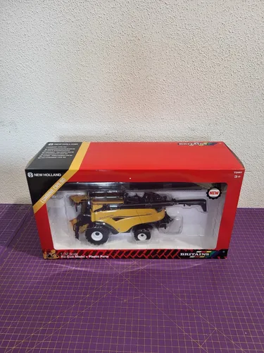 New Holland Combine CR9.90 Mähdrescher 1:32