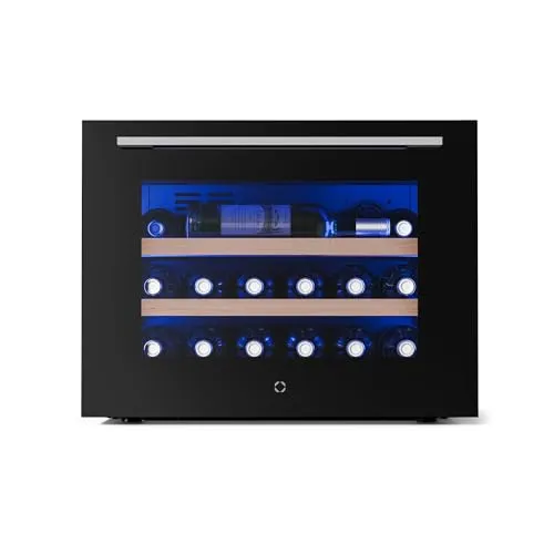 Klarstein Illuminosa Einbau-Weinkühlschrank - 19 Flaschen, 5-20°C, Touchscreen, UV-Schutz - OPTIMALE LAGERUNG: Der Einbau-Weinkühlschrank bietet Platz für 19 Flaschen und sorgt für die perfekte Temperatur zwischen 5-20°C. ELEGANTES DESIGN: Die doppelte Glastür schützt vor UV-Strahlen und präsentiert deine Weine stilvoll. FLEXIBLE REGALANPASSUNG: Herausnehmbare Buchenholzregale ermöglichen individuelle Aufbewahrung.