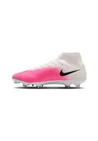 Nike Performance Fußballschuh rosa 44 EU - Stylischer Fußballschuh in Größe 44, perfekt für Naturrasen. Das flexible Flyknit-Obermaterial sorgt für optimale Ballkontrolle und Komfort während des Spiels.