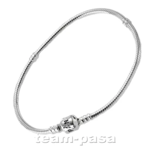 Pandora Damen-Charm-Armband 925 Sterlingsilber 590702HV-19 - Armbänder für Damen, handgearbeitet aus 925er Sterling Silber, ideal für kreative Kombinationen mit unzähligen Pandora-Elementen.