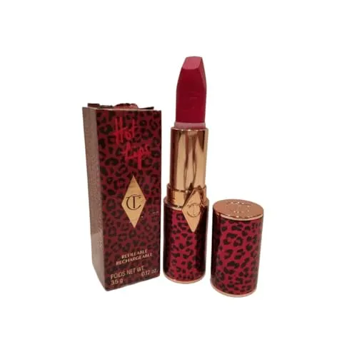 Charlotte Tilbury Hot Lips 2 Matte Revolution - Patsy Red - Lippenstift in Patsy Red, mit präziser quadratischer Spitze und 3D-Pigmenten für vollere Lippen. Ideal für jeden Hautton und Anlass.